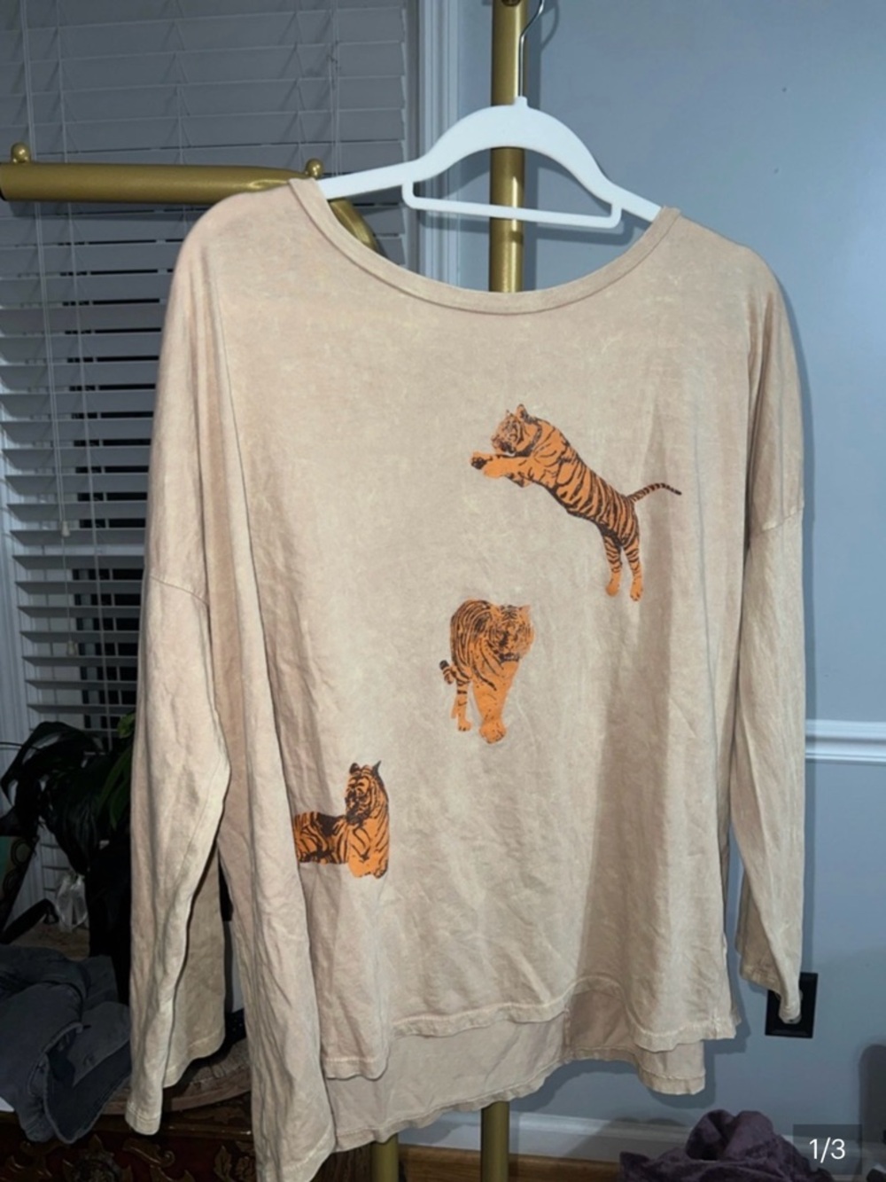 Vintage Canvas Beige long Sleeve Tee with Orange Tiger Motif - large